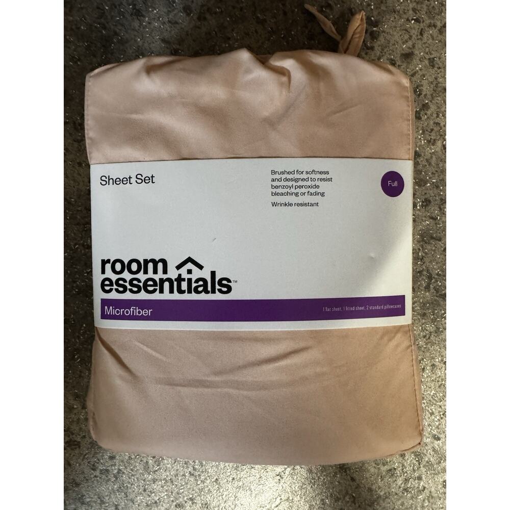 Room Essentials 3-Piece Microfiber Sheet Set - Full - Blush Pink - NEW